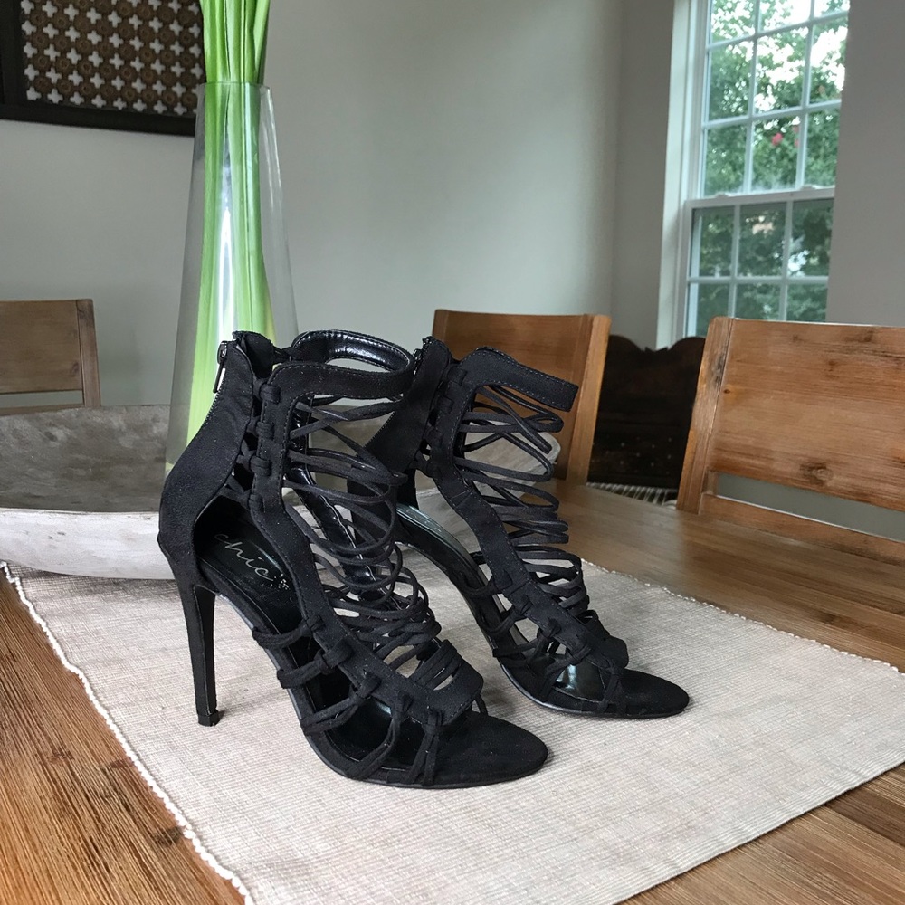 Chic Cut Out Heels